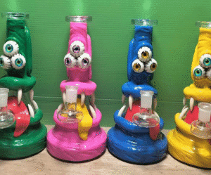 3D Resin Bong, Assorted Colors – sturdy display piece