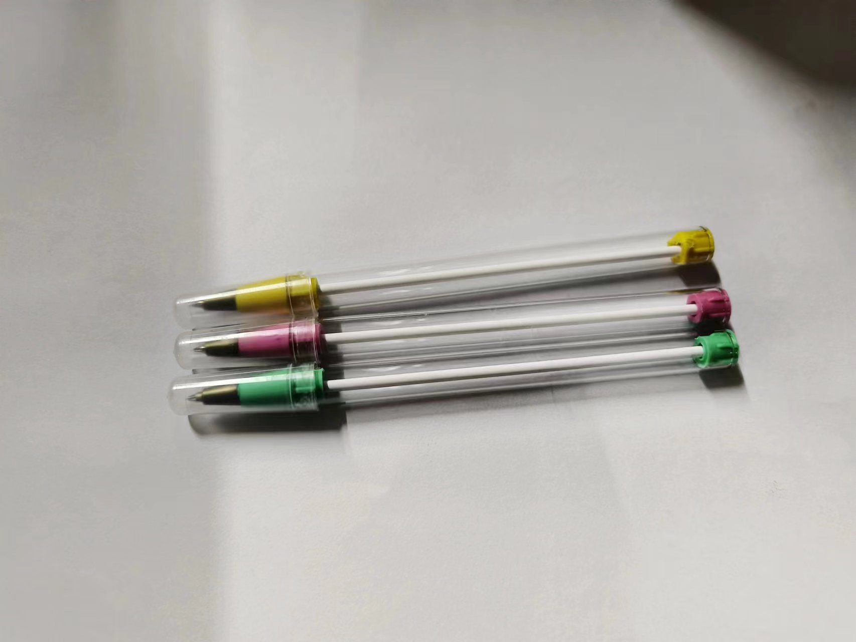 Sketch-Pen Glass Tube Design – glass base water pipe pairing